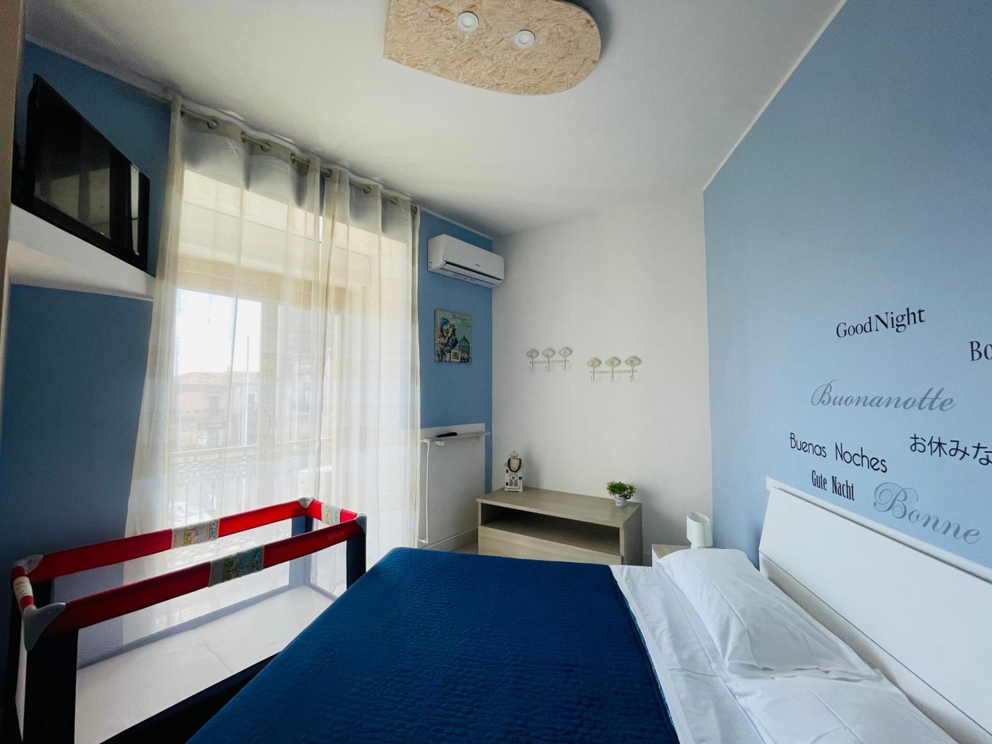 ニコロージ La Dama Dell'Etna Bed & Breakfast エクステリア 写真